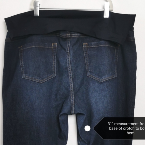 16/31 Liz Lange Maternity Jeans EUC - Picture 2 of 3